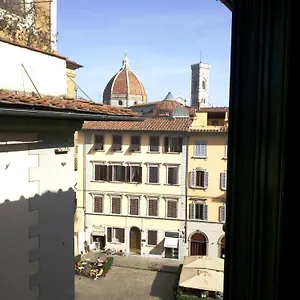 Lorena Firenze